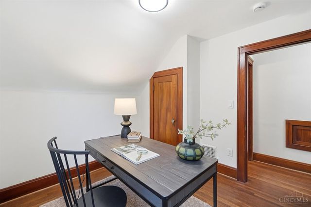 6514 Tyne Avenue, Cincinnati, OH 45213