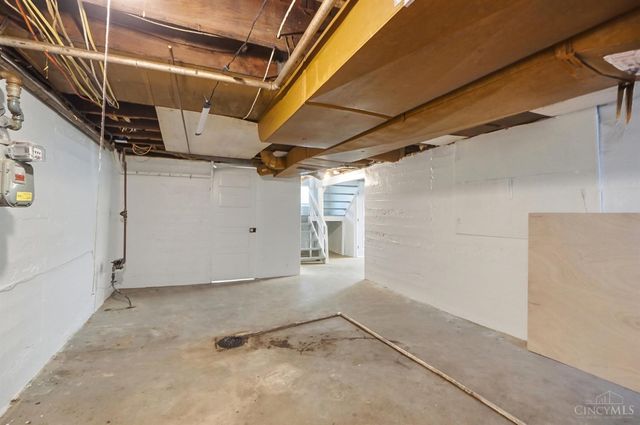 6514 Tyne Avenue, Cincinnati, OH 45213