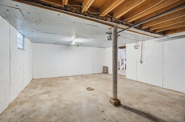 6514 Tyne Avenue, Cincinnati, OH 45213