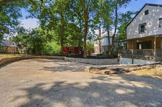 6514 Tyne Avenue, Cincinnati, OH 45213