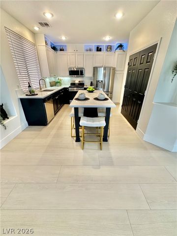 10637 TURQUOISE VALLEY Drive, Las Vegas, NV 89144