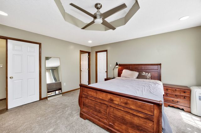 4616 93rd Street, Urbandale, IA 50322