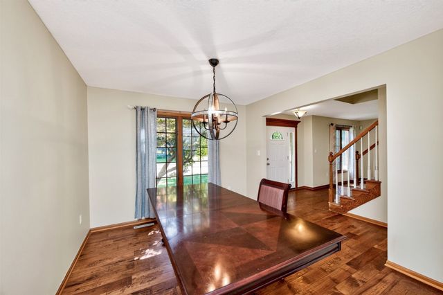 4616 93rd Street, Urbandale, IA 50322