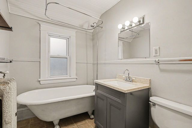 849 Iglehart Avenue, Saint Paul, MN 55104