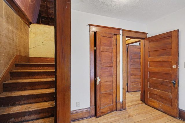 849 Iglehart Avenue, Saint Paul, MN 55104