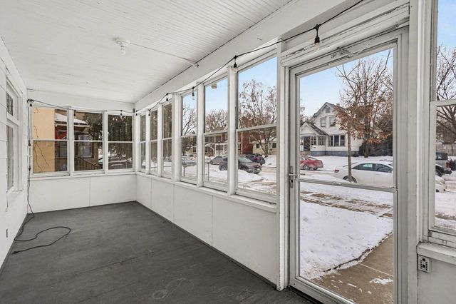 849 Iglehart Avenue, Saint Paul, MN 55104