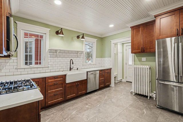 849 Iglehart Avenue, Saint Paul, MN 55104