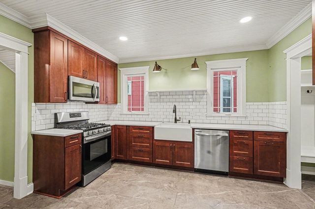 849 Iglehart Avenue, Saint Paul, MN 55104