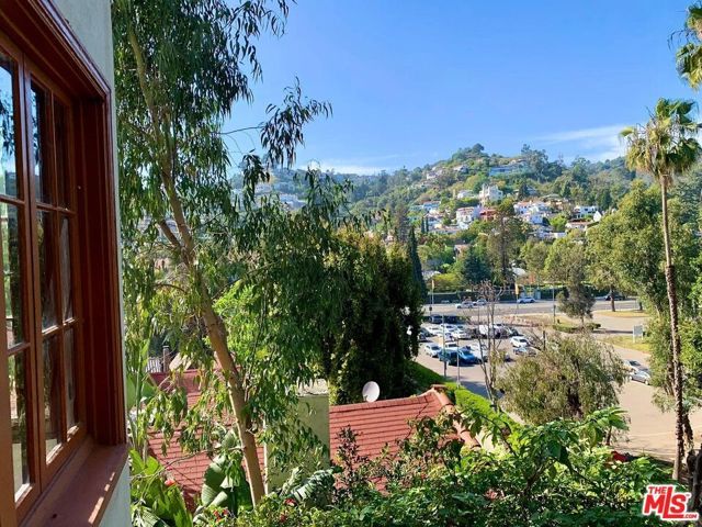 6776 Milner Road, Los Angeles, CA 90068