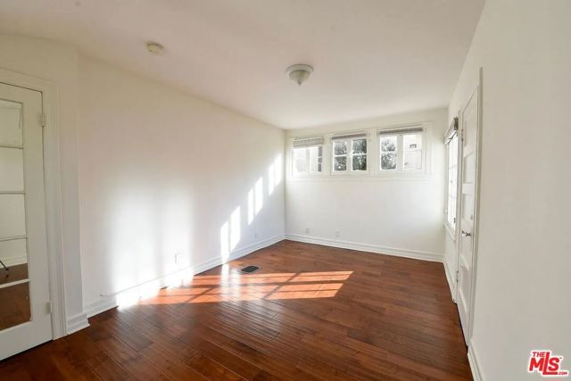 6776 Milner Road, Los Angeles, CA 90068