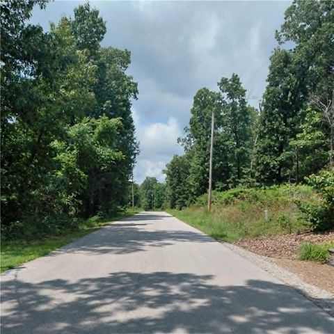 52 & 54 Kent Drive, Bella Vista, AR 72714