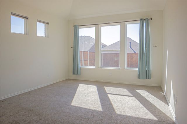 1216 Rosebay Drive, Justin, TX 76247