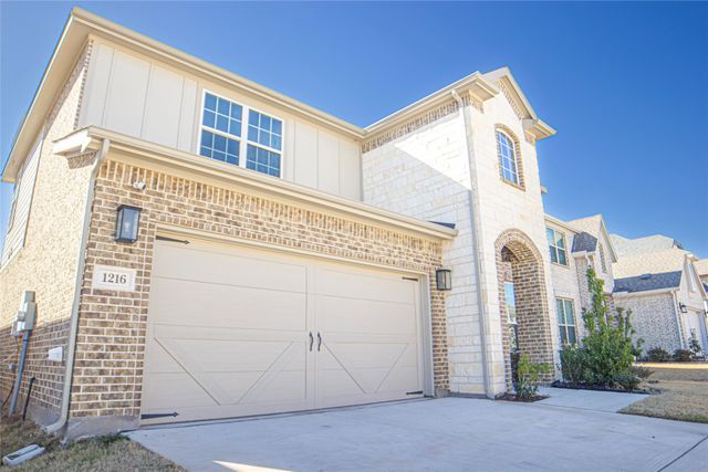 1216 Rosebay Drive, Justin, TX 76247