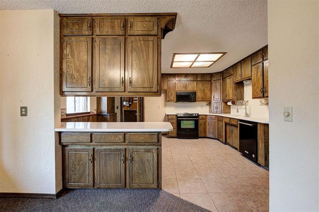 6900 Saddle Road, Edmond, OK 73034