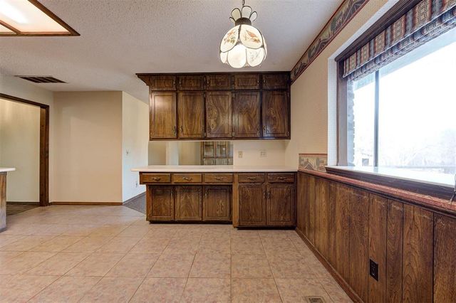 6900 Saddle Road, Edmond, OK 73034