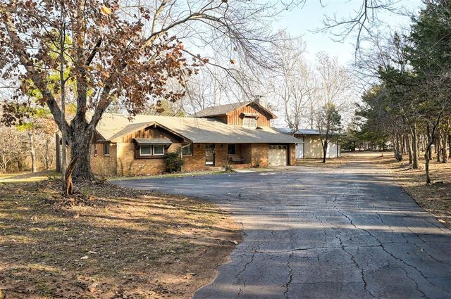 6900 Saddle Road, Edmond, OK 73034