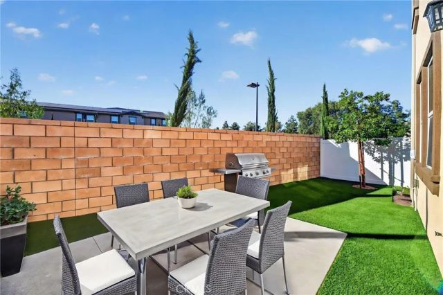 28246 Heirloom, Temecula, CA 92591