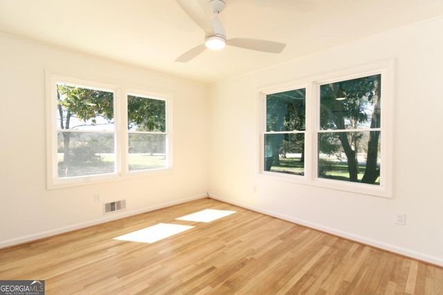 100 Williamsburg Lane, Athens, GA 30605