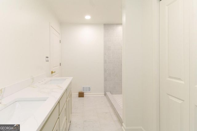 100 Williamsburg Lane, Athens, GA 30605