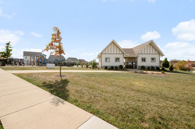 616 Castle Rd, Mount Juliet, TN 37122