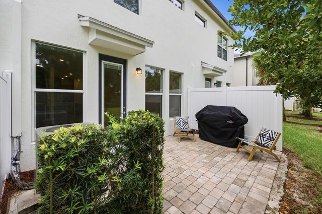 6125 Rancho Lane, Greenacres, FL 33415