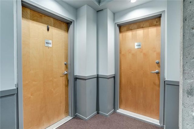 2107 Grand Avenue 1001-1002, Kansas City, MO 64108