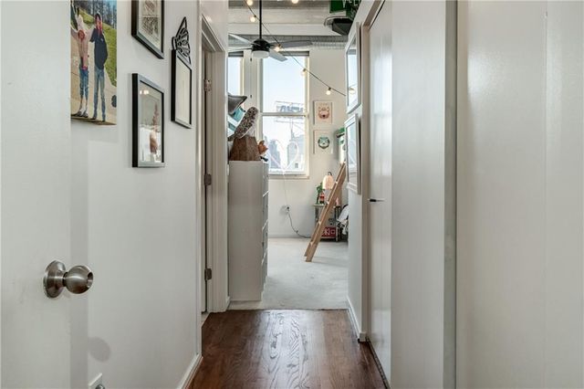 2107 Grand Avenue 1001-1002, Kansas City, MO 64108