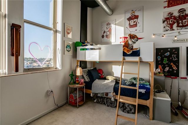 2107 Grand Avenue 1001-1002, Kansas City, MO 64108