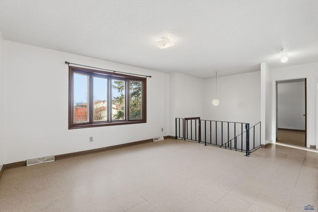 3317 ARIZONA, Rapid City, SD 57701