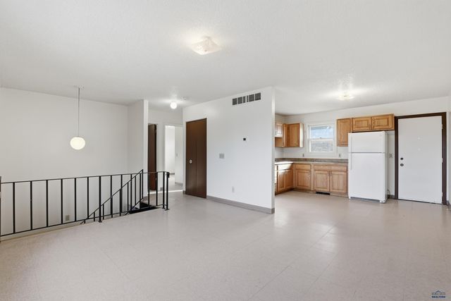 3317 ARIZONA, Rapid City, SD 57701