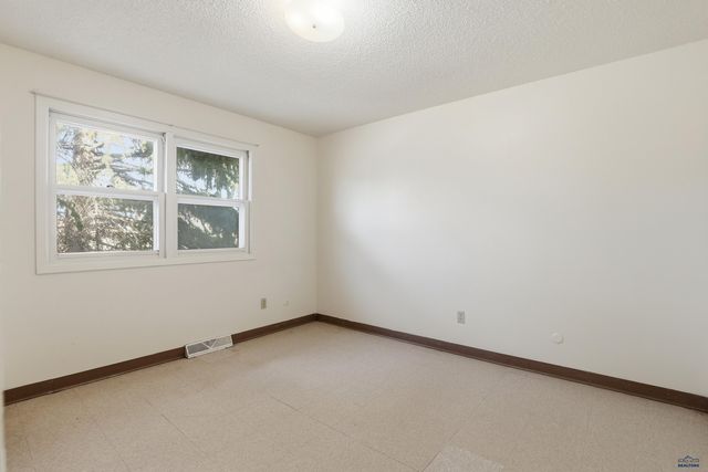 3317 ARIZONA, Rapid City, SD 57701