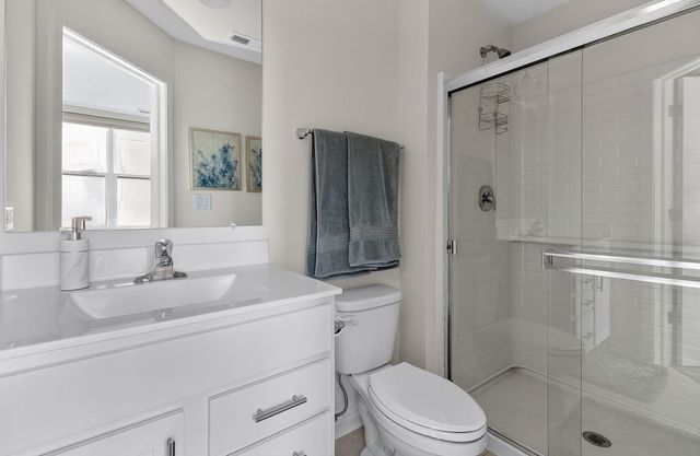 2213 Venture Drive, Schaumburg, IL 60173