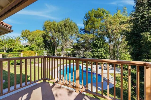 10 Horseshoe, Rolling Hills Estates, CA 90274