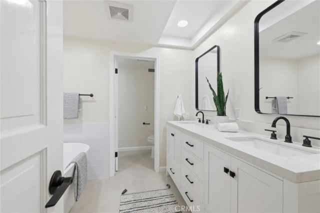 10 Horseshoe, Rolling Hills Estates, CA 90274