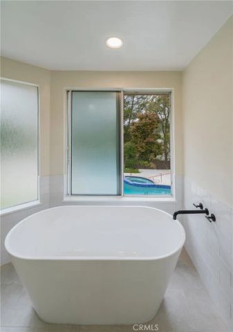 10 Horseshoe, Rolling Hills Estates, CA 90274