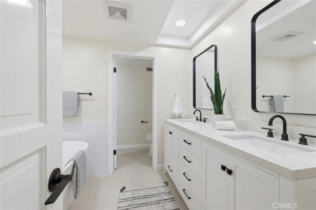 10 Horseshoe, Rolling Hills Estates, CA 90274