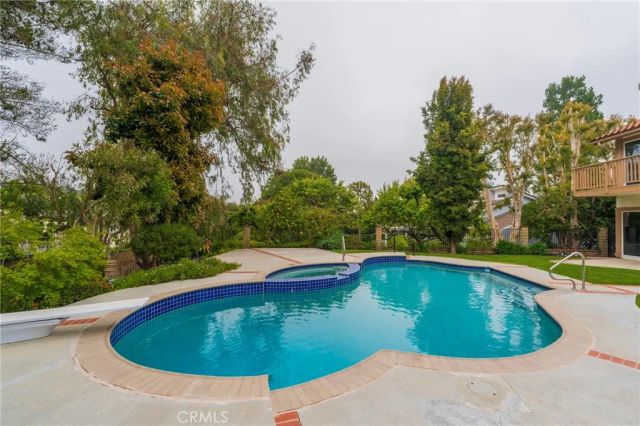 10 Horseshoe, Rolling Hills Estates, CA 90274