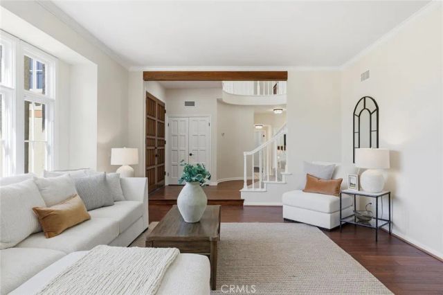 10 Horseshoe, Rolling Hills Estates, CA 90274