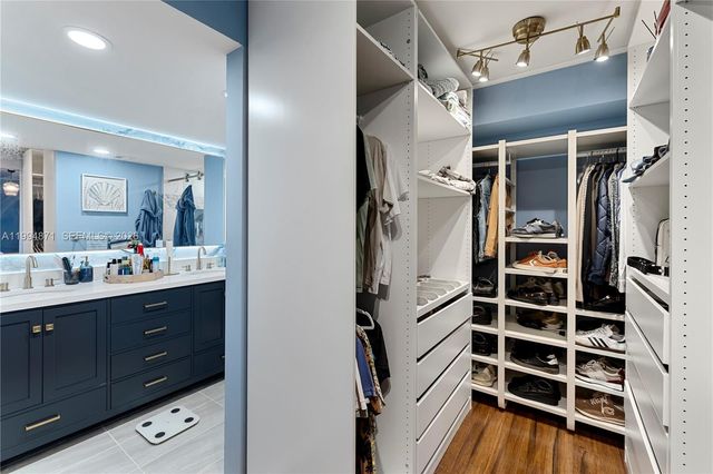 9118 SW 20th Ct, Davie, FL 33324