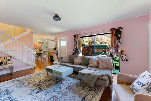 9118 SW 20th Ct, Davie, FL 33324