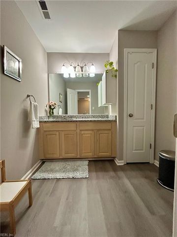 2113 Livingston ST, Suffolk, VA 23434