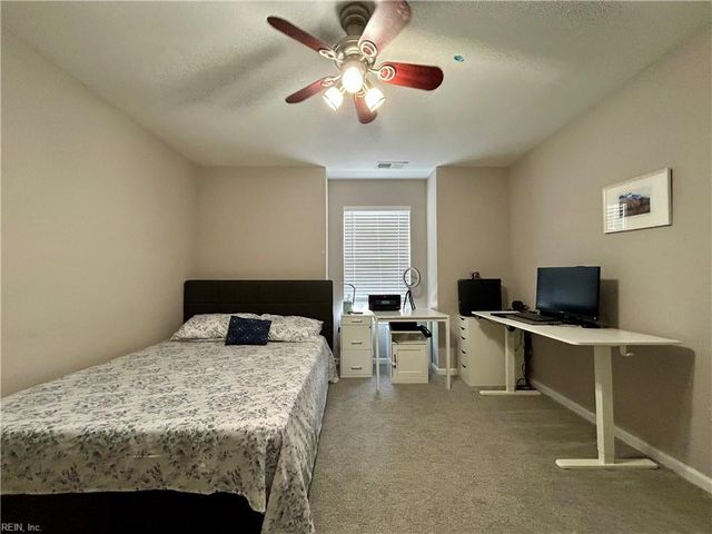 2113 Livingston ST, Suffolk, VA 23434