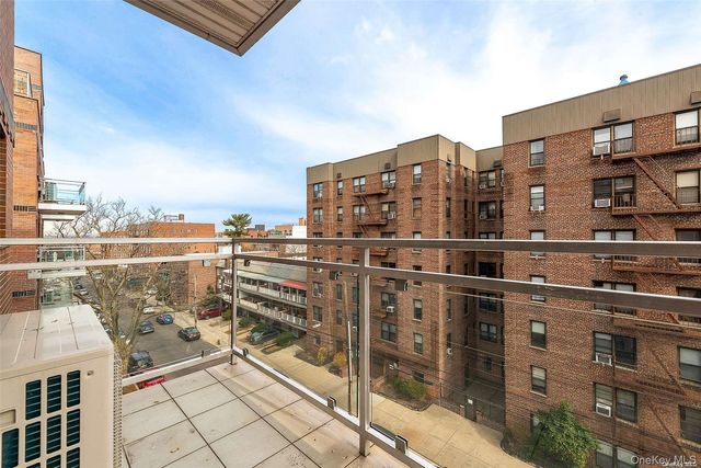 94-11 65th Road 5C, Rego Park, NY 11374