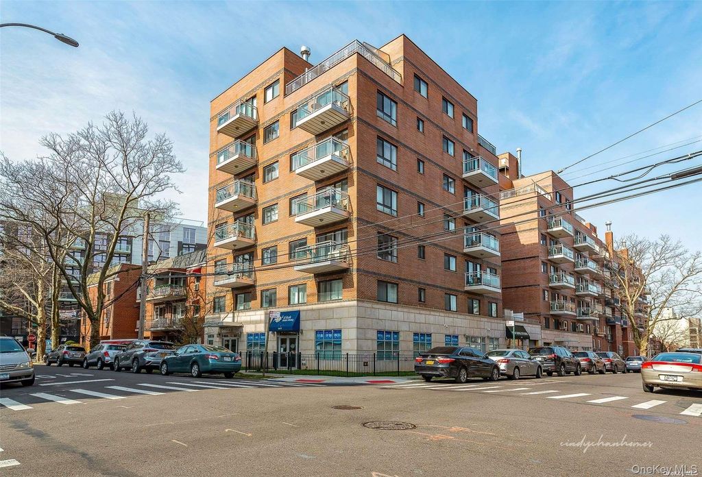94-11 65th Road 5C, Rego Park, NY 11374