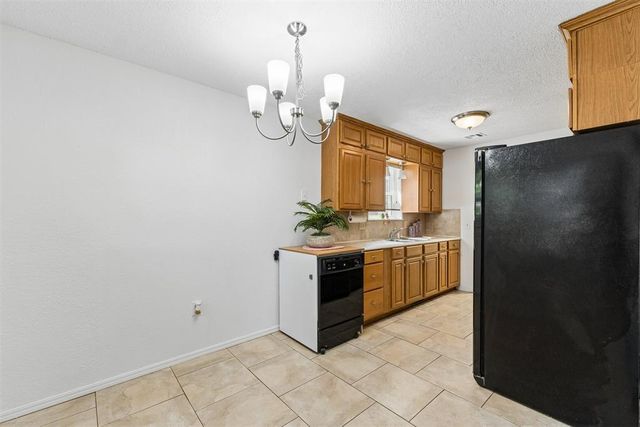 708 Willow Ridge Place, Edmond, OK 73003