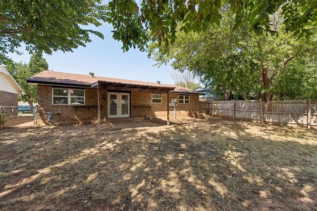 708 Willow Ridge Place, Edmond, OK 73003