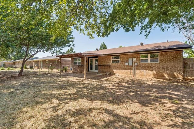 708 Willow Ridge Place, Edmond, OK 73003