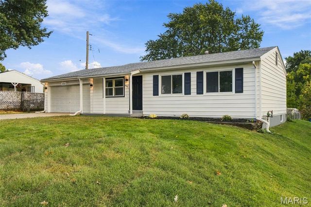4904 Plum Tree Lane, Hazelwood, MO 63042