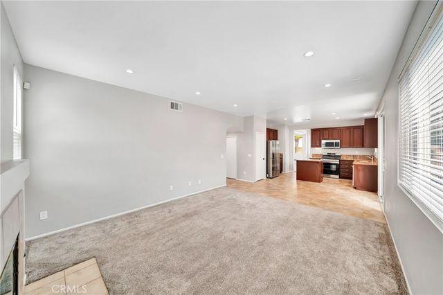 1222 W Avenue H7, Lancaster, CA 93534