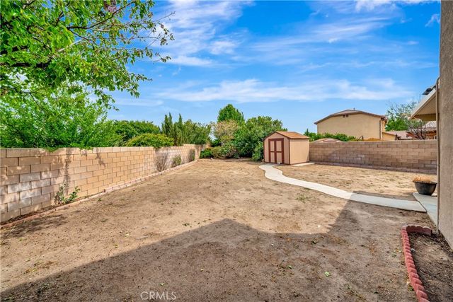 1222 W Avenue H7, Lancaster, CA 93534